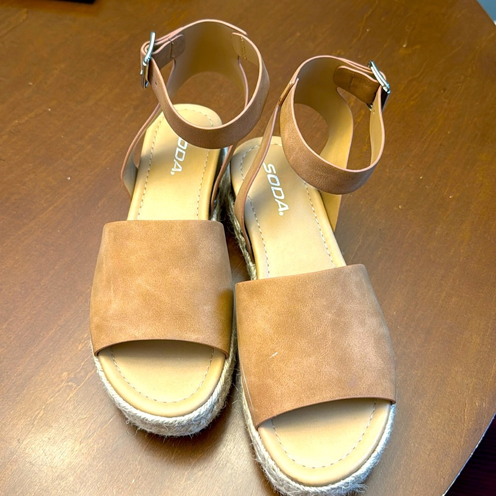 Soda espadrille sandals sz8